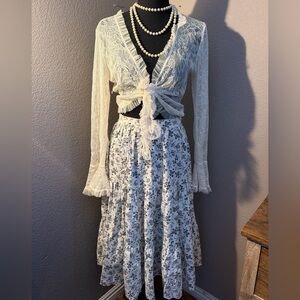 Cejon White Lace Long Sleeve Blouse